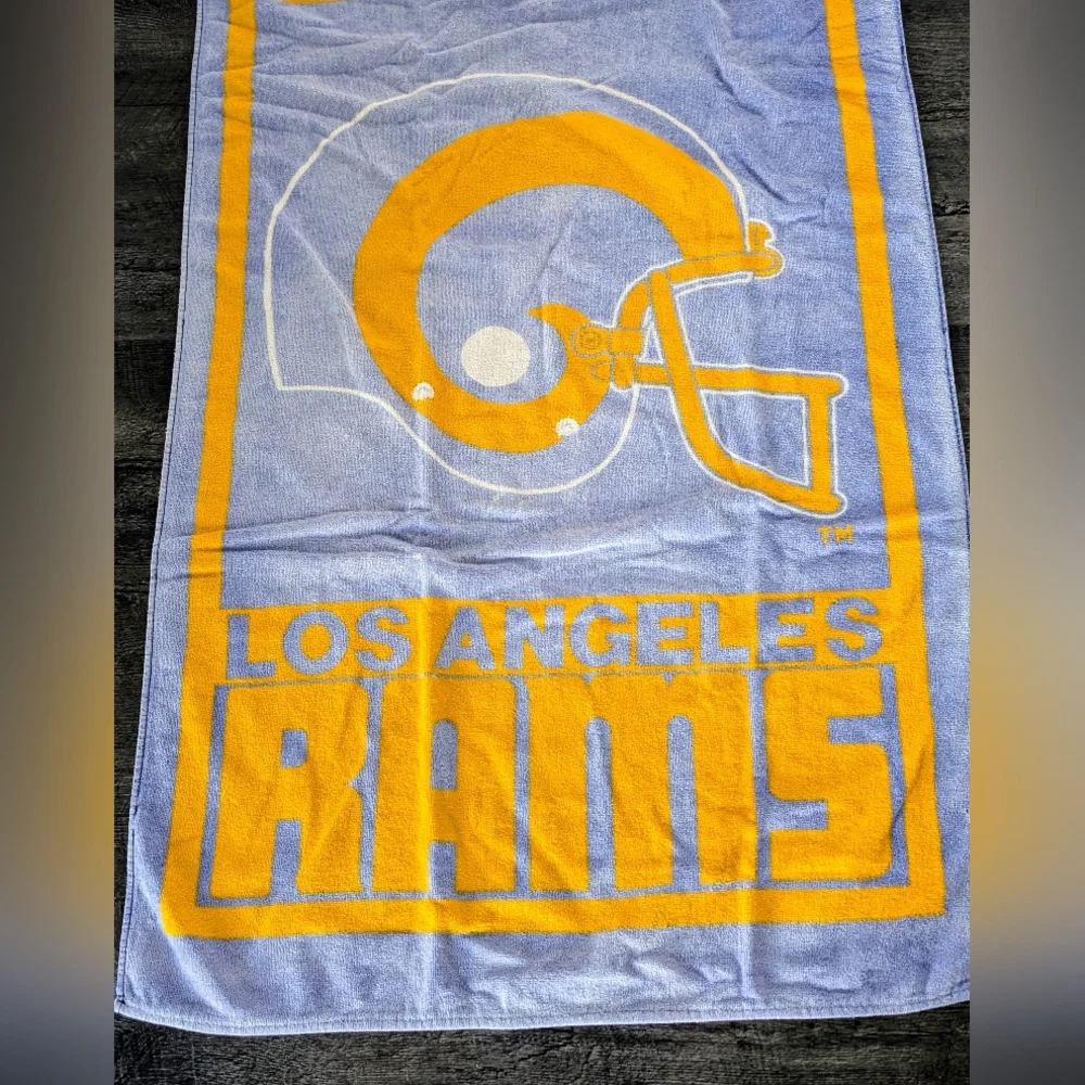 Los Angeles Rams Vintage Early 90s Officially Licensed Team NFL Beach Bath Towel